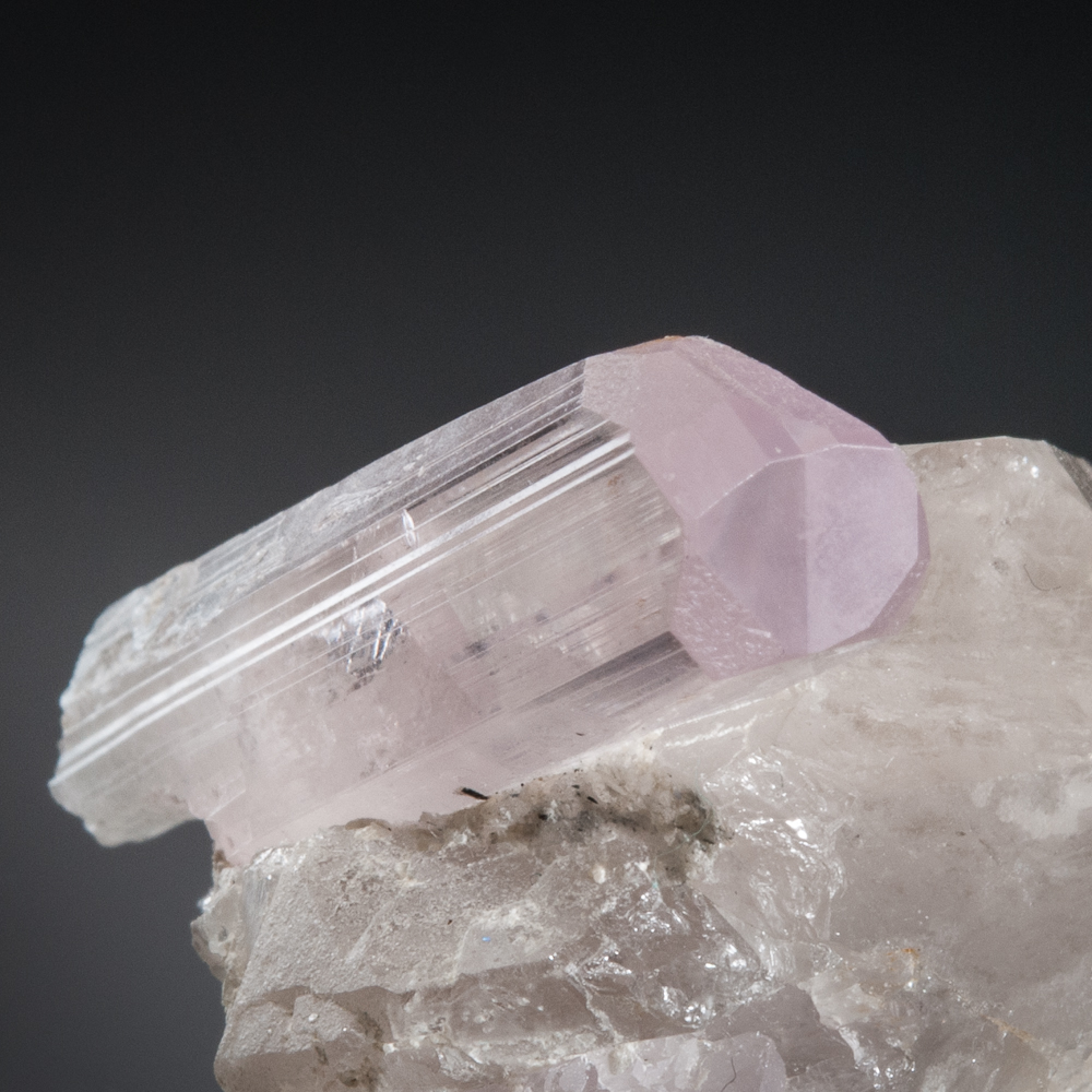 Twinned crystal of spodumene, var. kunzite, Paprok, Kamdesh District, Nuristan Province, Afghanistan
