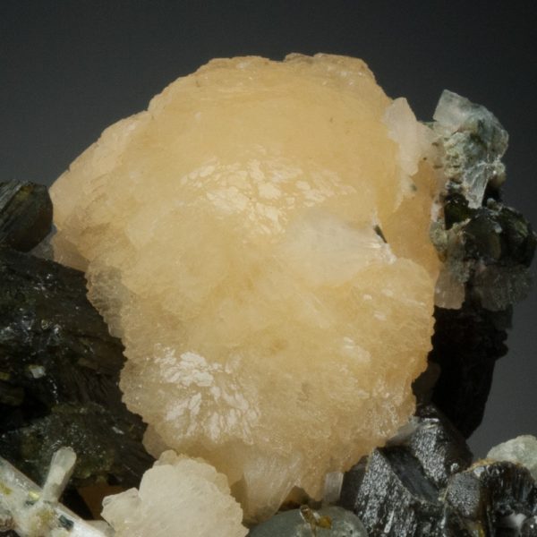 Stilbite, Epidote - Image 2