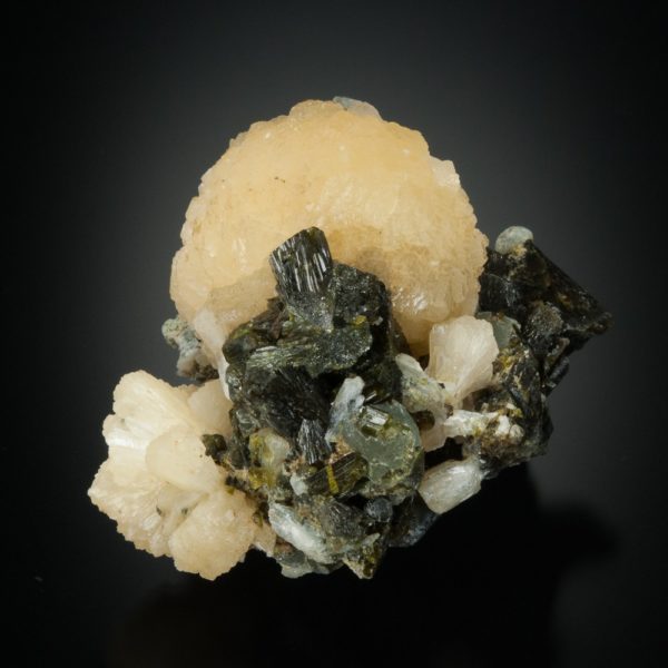 Stilbite, Epidote - Image 3