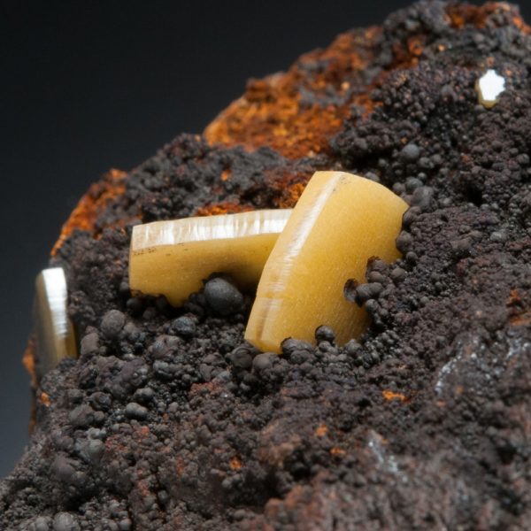 Wulfenite - Image 3