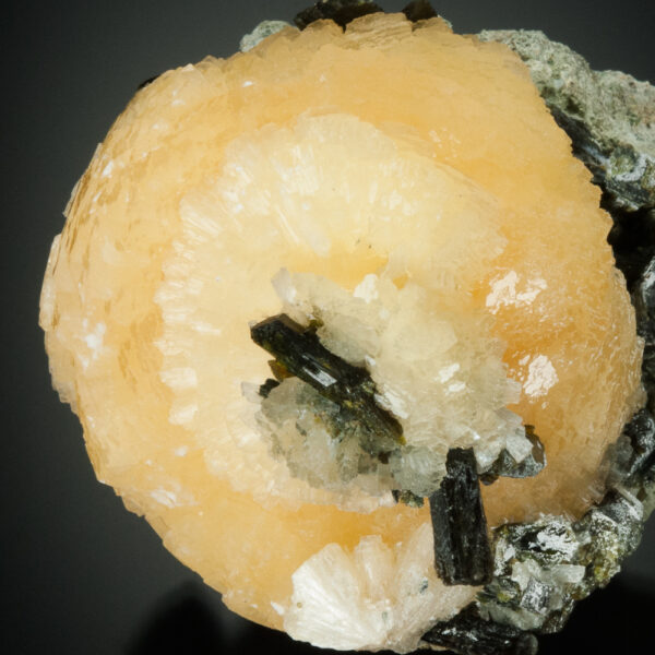 Stilbite, Epidote - Image 3
