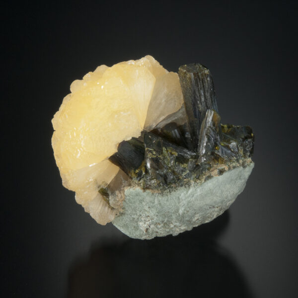 Stilbite, Epidote - Image 2
