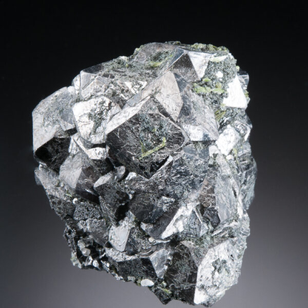 Magnetite, Epidote - Image 3