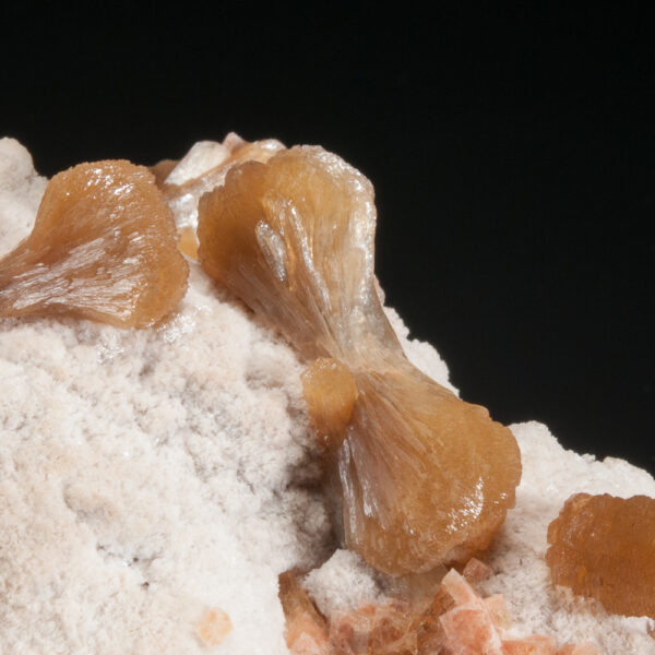 Stilbite, Chabazite - Image 2