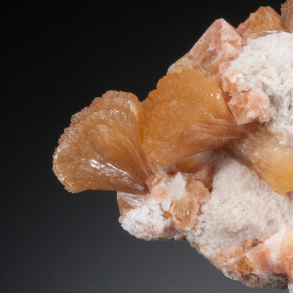 Stilbite, Chabazite - Image 3