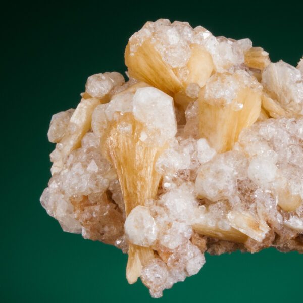 Analcime, Stilbite - Image 3