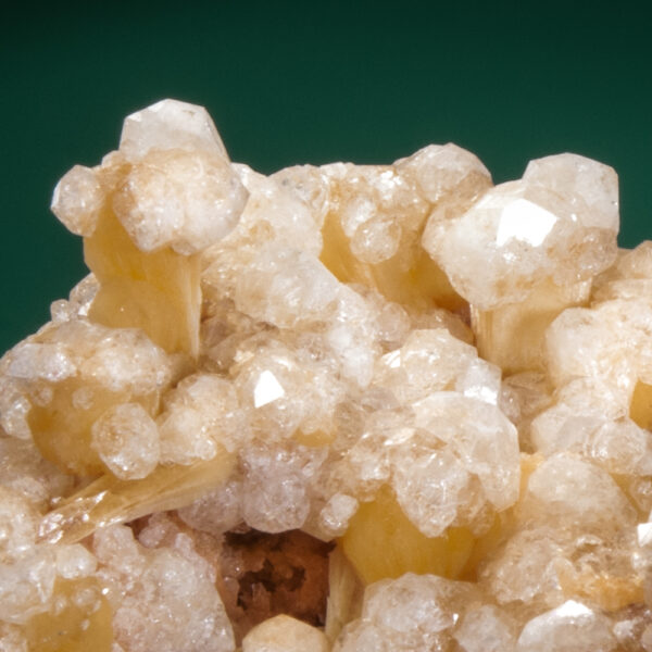 Analcime, Stilbite - Image 4