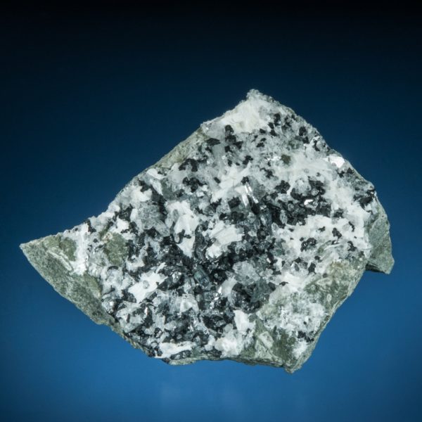 Babingtonite, Laumontite, Quartz