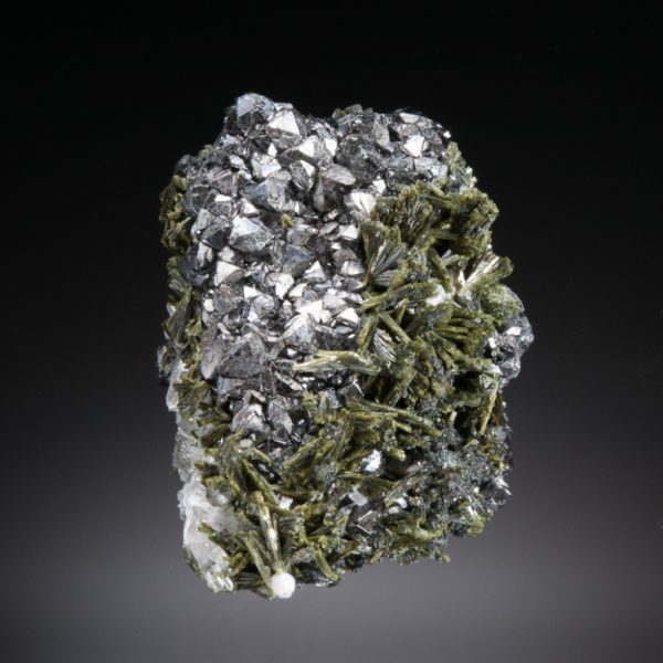 Magnetite, Epidote
