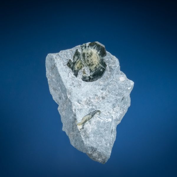 Narsarsukite
