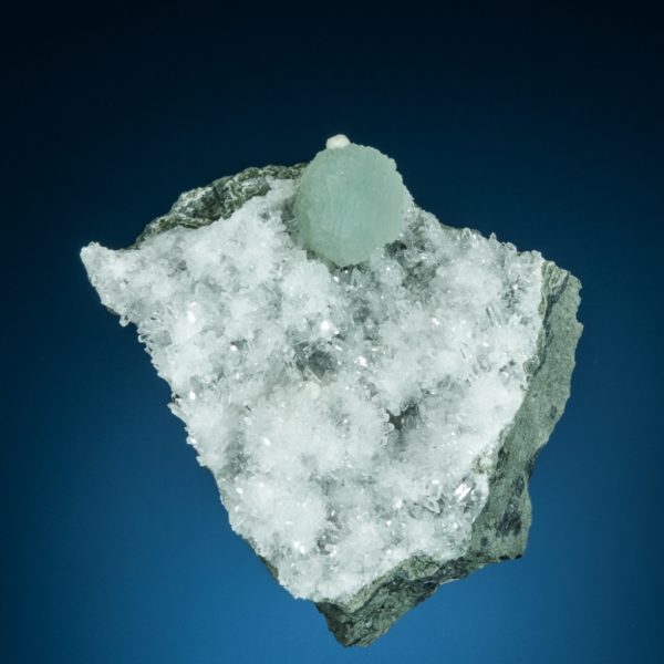 Prehnite, Quartz
