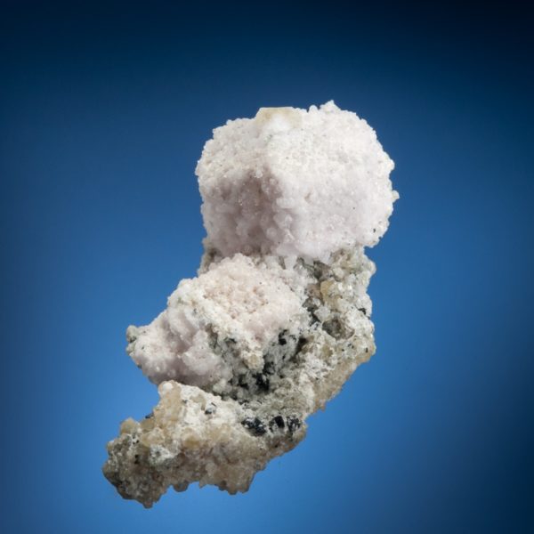 Sodalite, var. Hackmanite