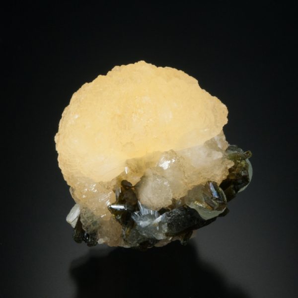 Stilbite, Epidote
