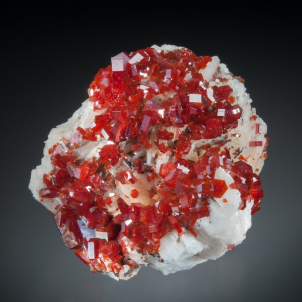 Vanadinite on Barite
