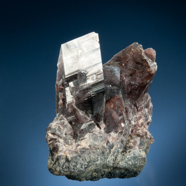 Axinite-(Fe) - Image 3