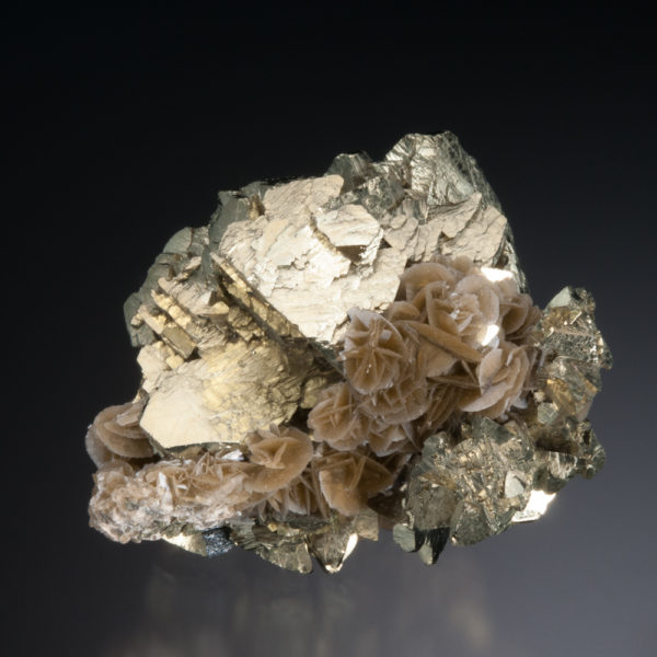 Chalcopyrite, Siderite