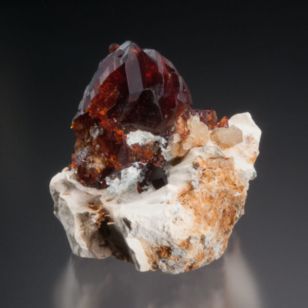Hydroxylclinohumite - Image 3