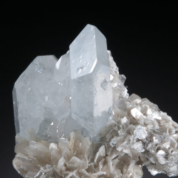 Beryl, var. Aquamarine - Image 3