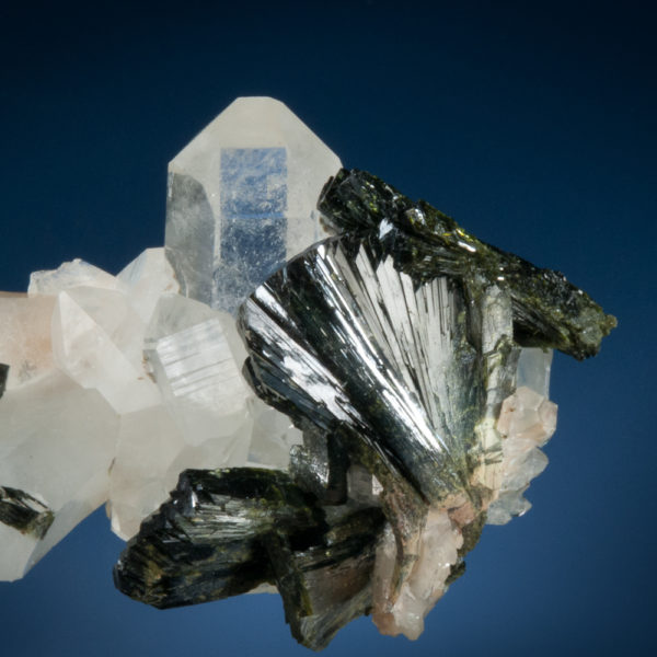 Epidote, Quartz - Image 4