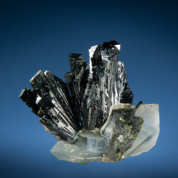 Epidote, Quartz - Image 3