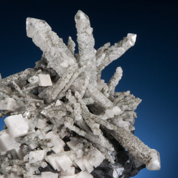Quartz, Magnetite, Fluorite - Image 2