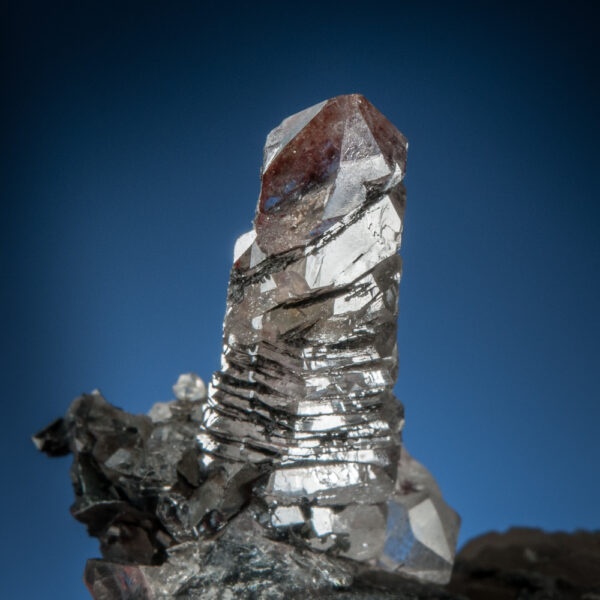 Quartz, Hematite - Image 5