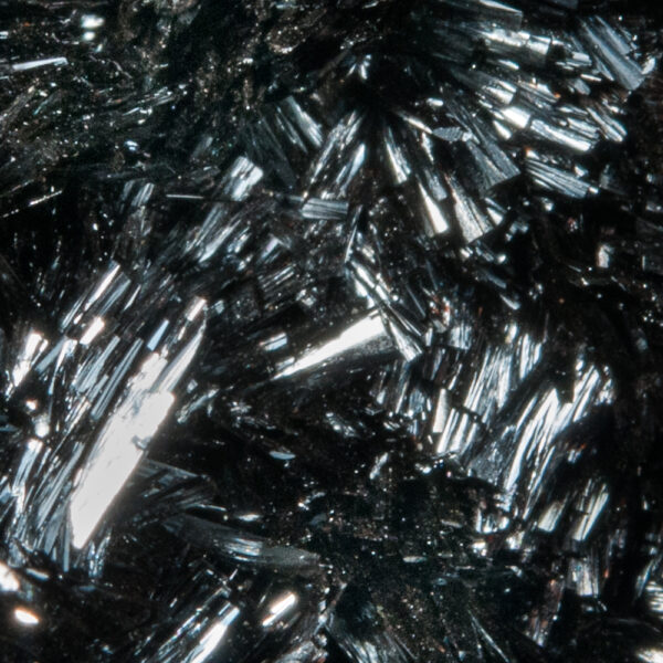 Manganite - Image 4