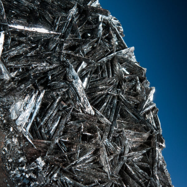 Manganite - Image 3