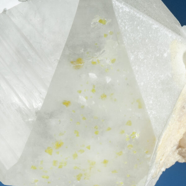 Quartz, Helvine Inclusions - Image 2