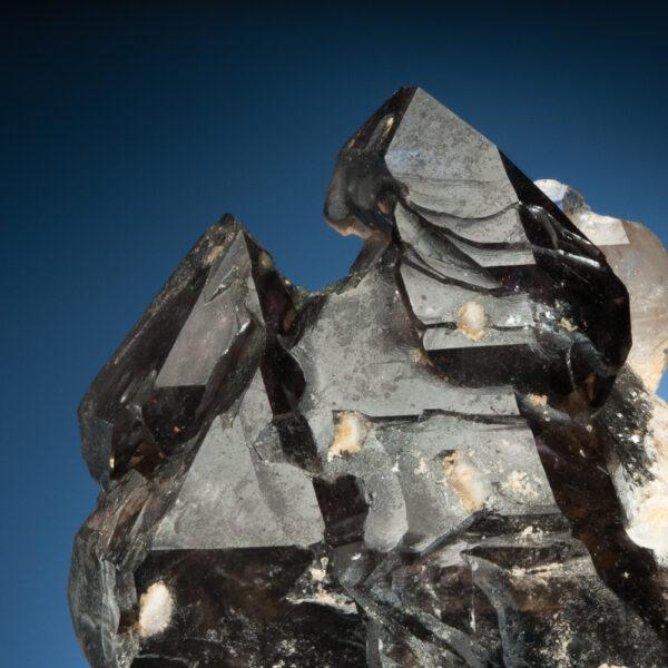 Quartz, var. Smoky Quartz, Amethyst - Image 2