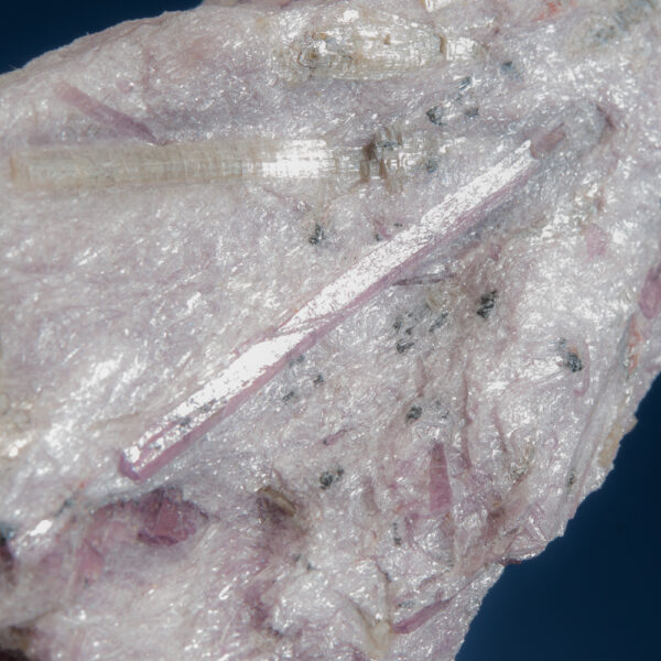 Tremolite, var. Hexagonite - Image 3