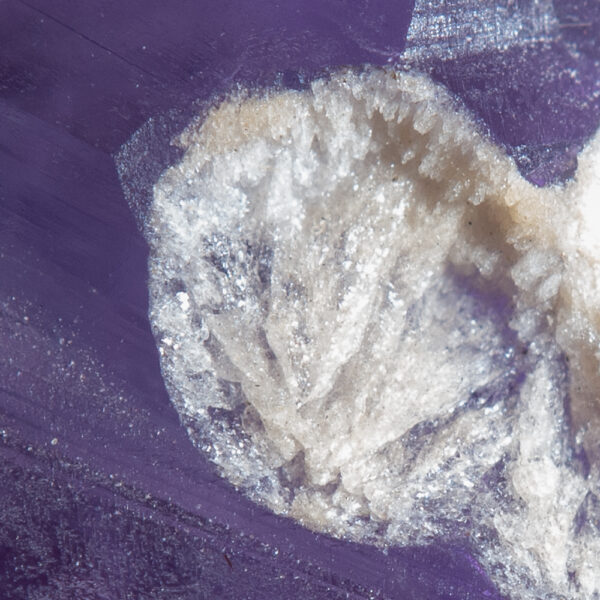 Quartz, var. Amethyst, Cristobalite - Image 5