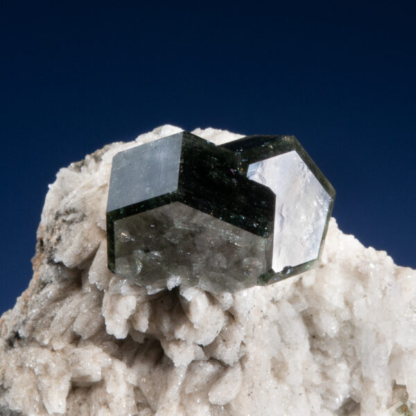 Fluorapatite - Image 5