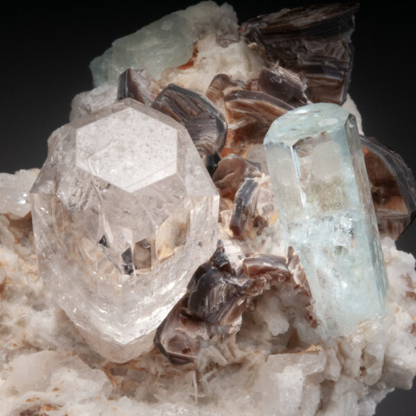 Topaz and Beryl, var. Aquamarine - Image 10