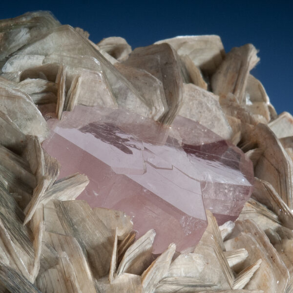 Fluorapatite - Image 4