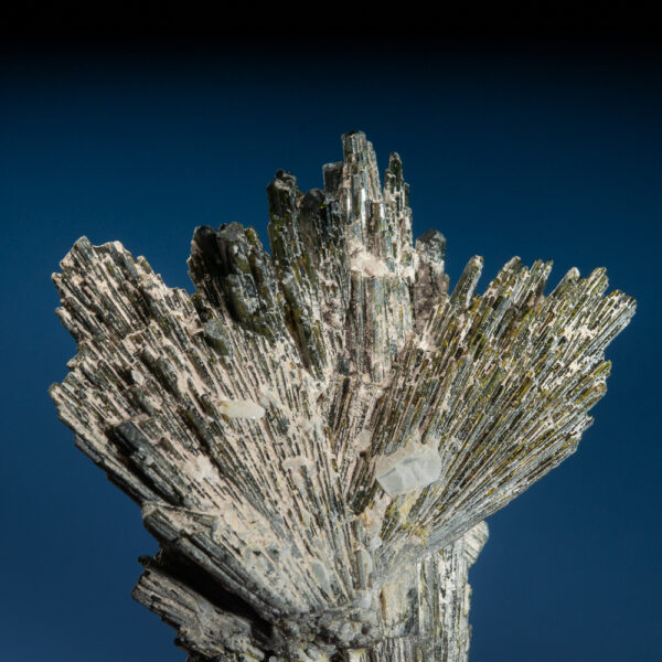 Epidote - Image 6