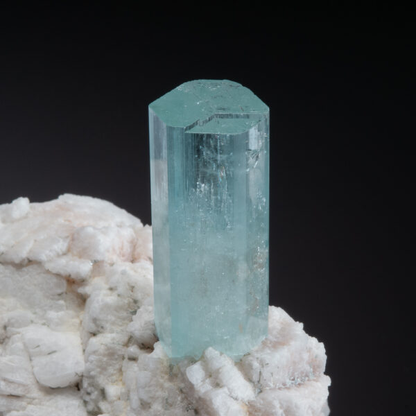 Beryl, var. Aquamarine - Image 4