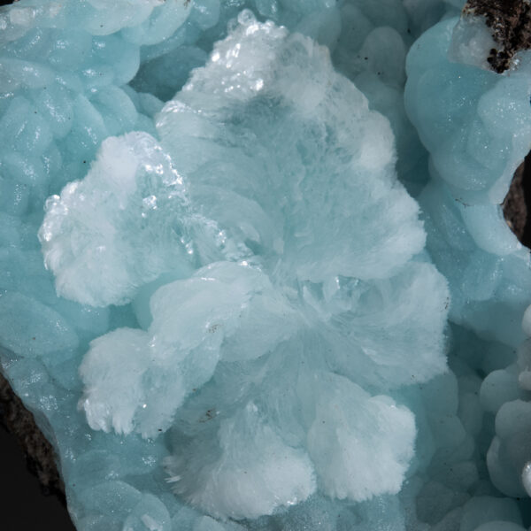 Calcite "Flower" on Hemimorphite - Image 2