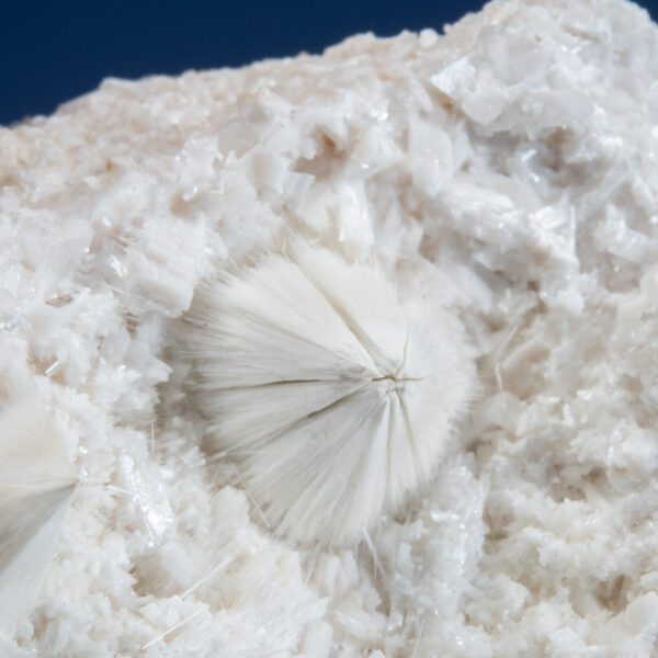 Mesolite on Laumontite - Image 3