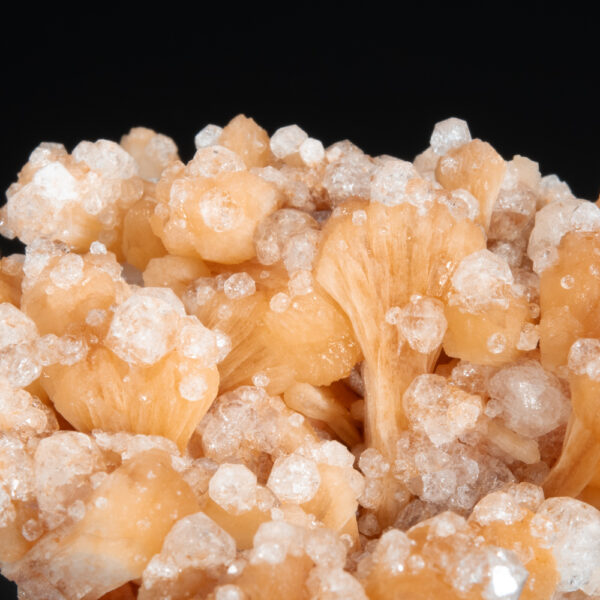 Stilbite, Analcime - Image 2