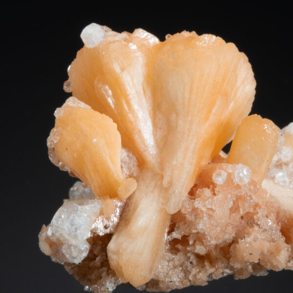 Stilbite, Analcime - Image 2