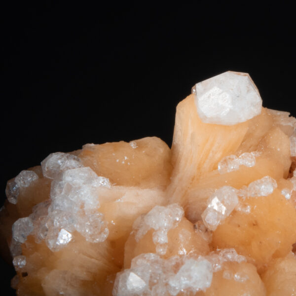 Stilbite, Analcime - Image 2